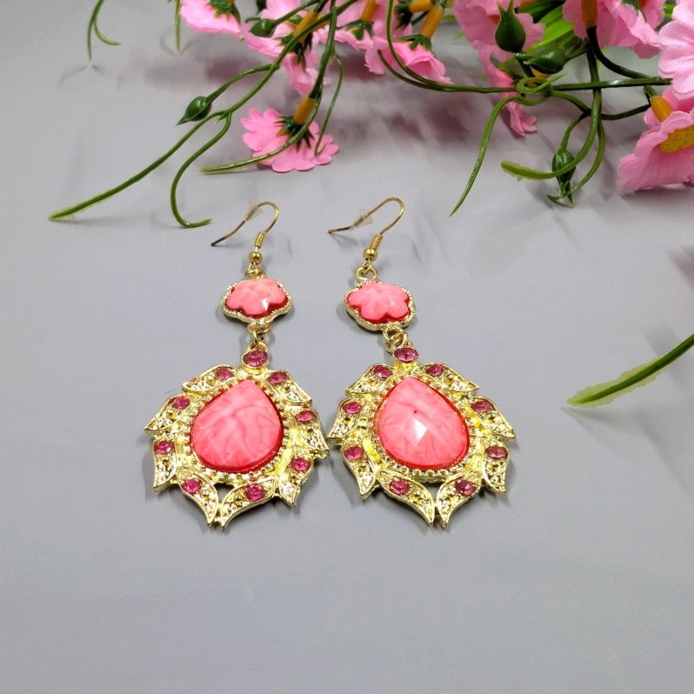 Pink Crystal Pretty Ornate Vintage Y2K Dangle Earrings - Picture 2 of 3